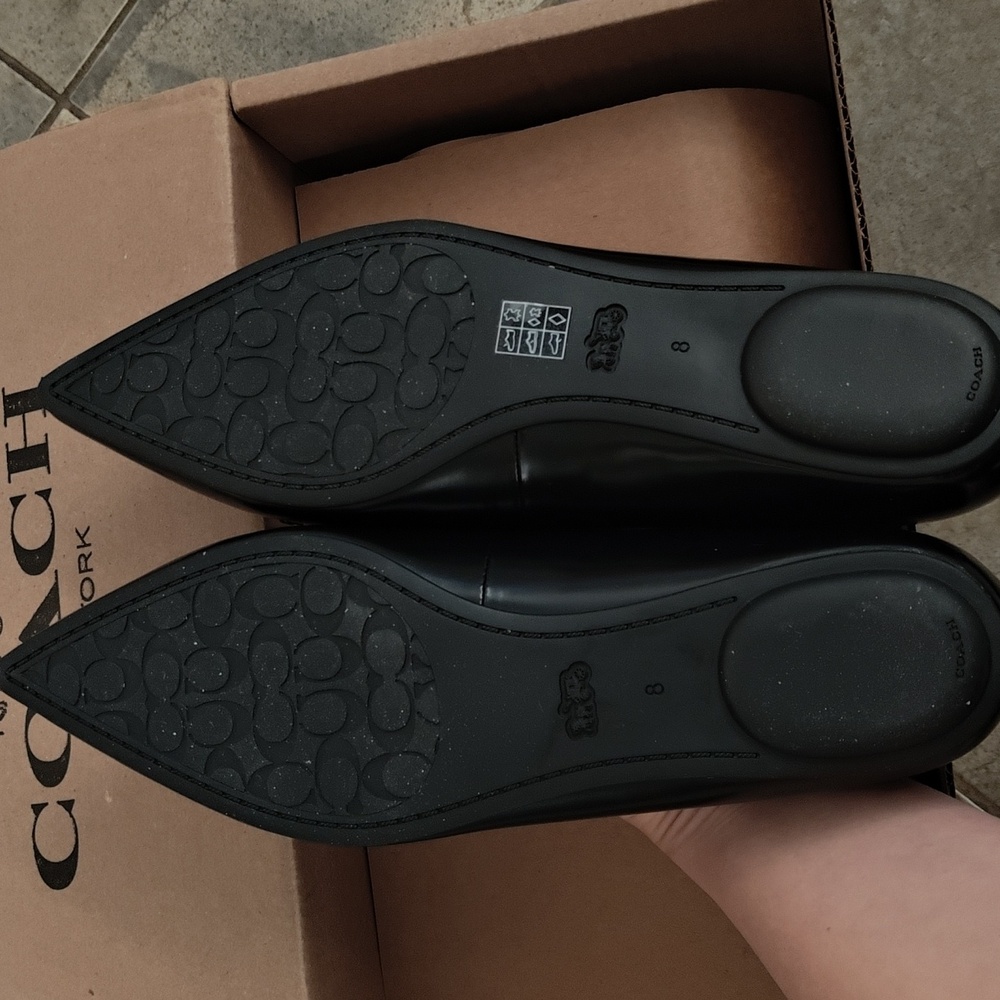 NIB Coach Runway Cherry Black Leather Flats - Size 8 - Picture 10 of 12
